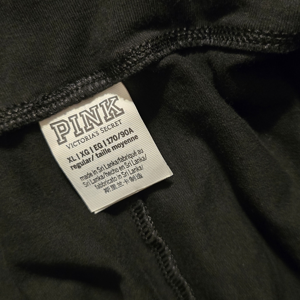 PINK Victoria's Secret Women's Black Flare Yoga Pants - Picture 4 of 4